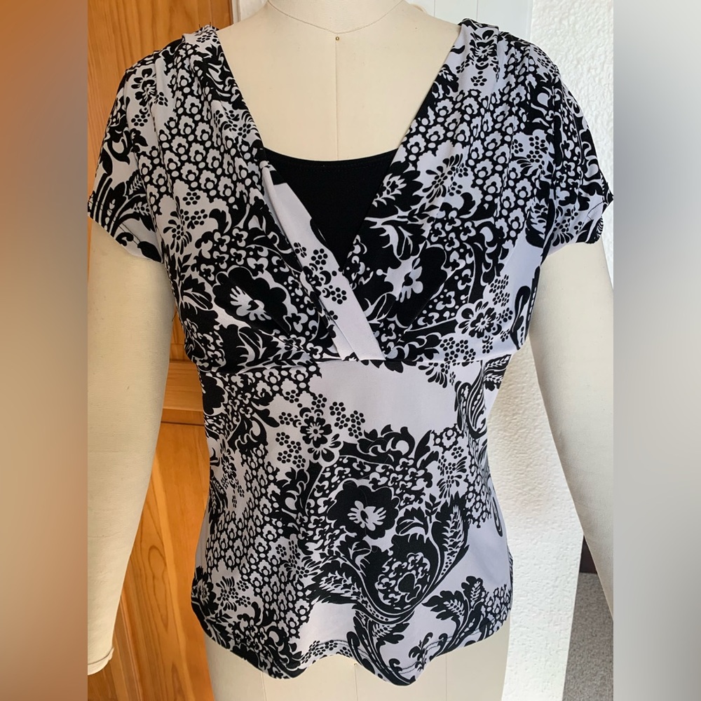 Perception Concept top in good condition